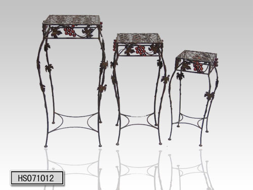 Outdoor Living--HS071012