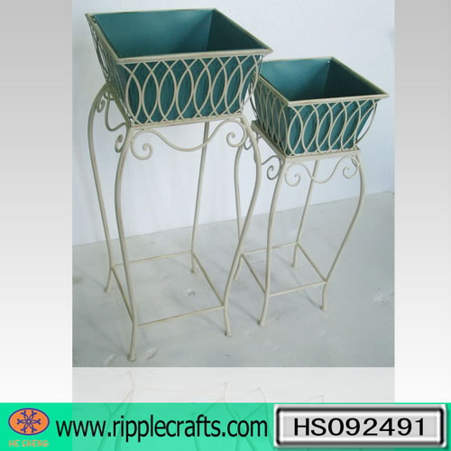 Outdoor Living--HS092491